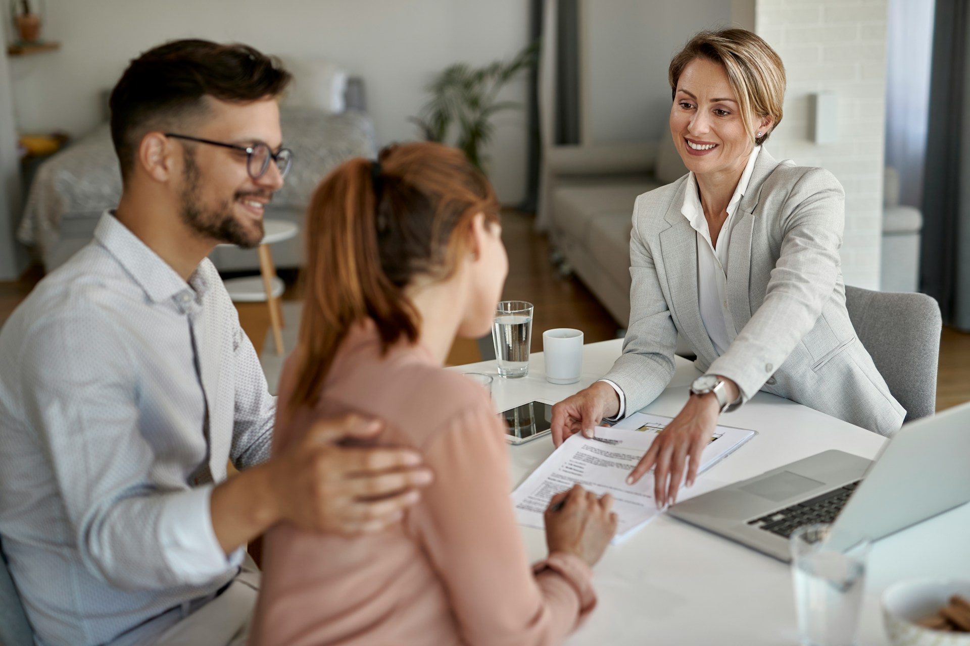 What Makes Merchant Loan Services Work for Retail Stores